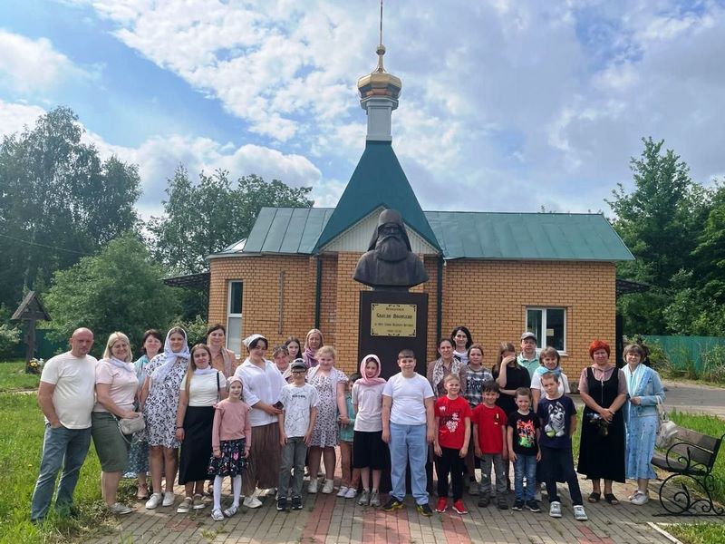 Учащиеся воскресной школы «Ковчег» кафедрального собора г. Липецка совершили паломническую поездку по святым местам Лебедянского края