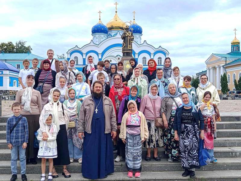 Прихожане храма прп. Серафима Саровского г. Липецка совершили паломническую поездку к святыням Задонщины