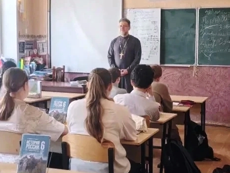 В МАОУ СШ №15 г. Липецка завершилась Неделя православной культуры по теме &laquo;Библия и современный человек&raquo;