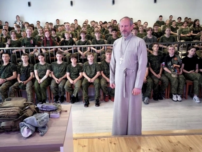 Священник провел встречу с воспитанниками Кадетской школы имени майора милиции А.П. Коврижных г. Липецка