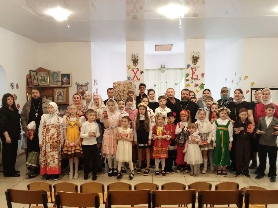 В воскресной школе храма преподобного Серафима Саровского г. Липецка состоялся Пасхальный утренник