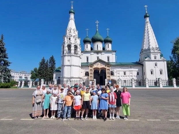 Учащиеся воскресной школы &laquo;Подсолнушки&raquo; Троицкого храма поселка Дачный г. Липецка совершили паломническую поездку в&nbsp;Ярославскую область