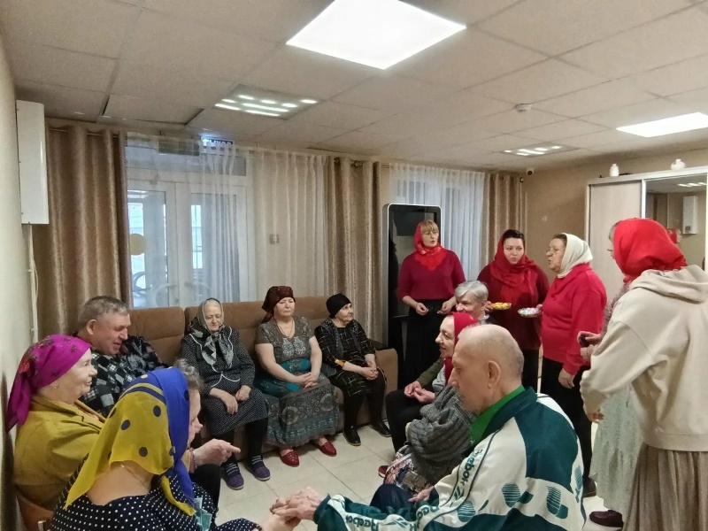Волонтеры Липецкого православного общества &laquo;Трезвение&raquo; принесли пасхальную радость в учреждения социального обслуживания престарелых граждан